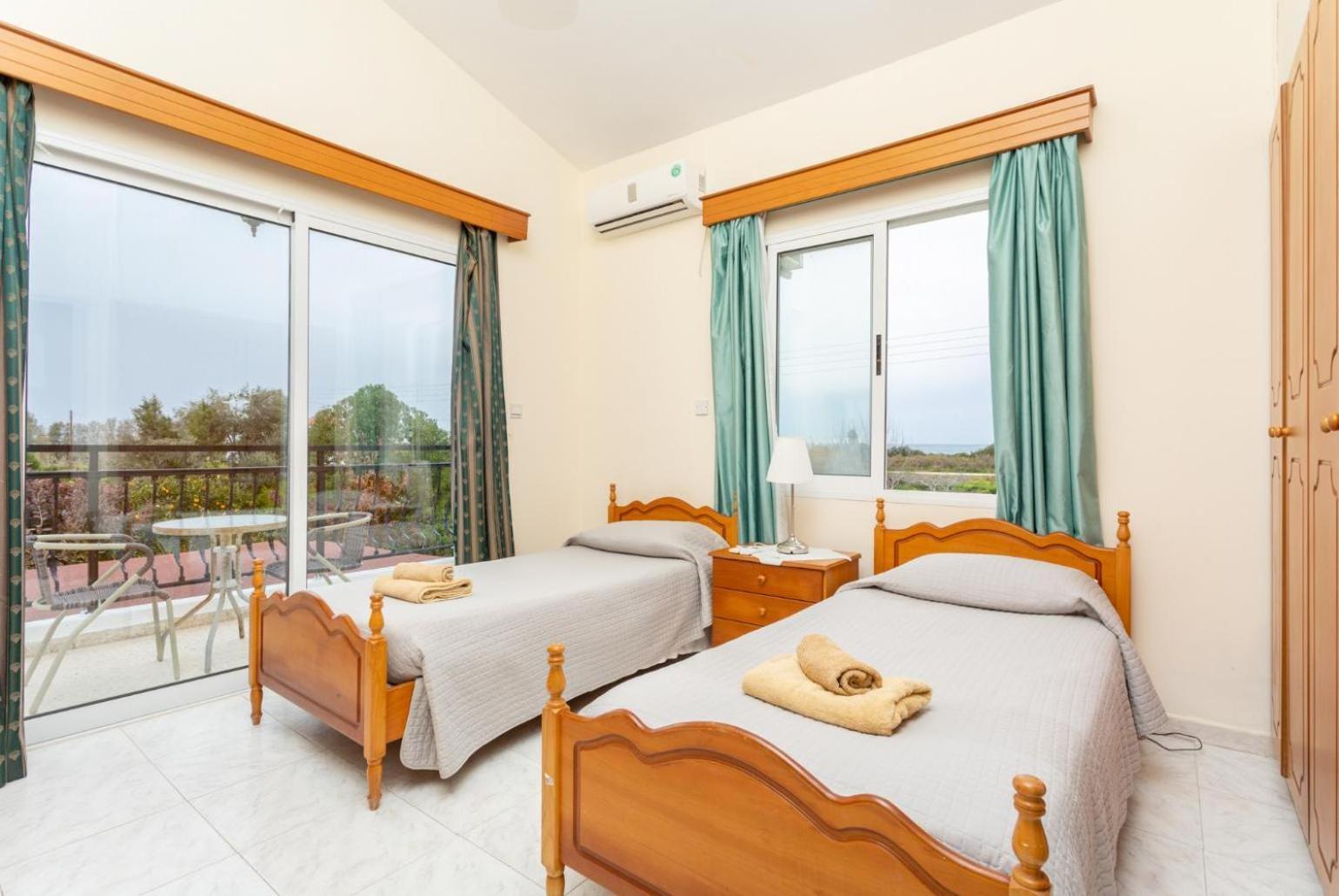 Sun Beach Villa Polis Buitenkant foto